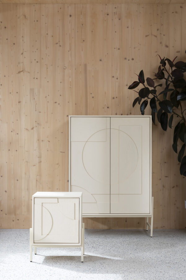 SIDE TABLE FACES - Image 9