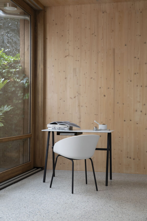 ARMCHAIR VOID - Image 11
