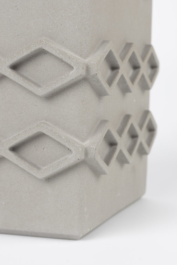 Vase Graphic Square Grey - Image 5