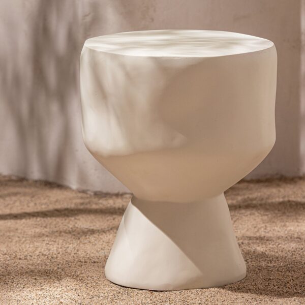 AUR SIDE TABLE REINFORCED FIBER NATURAL