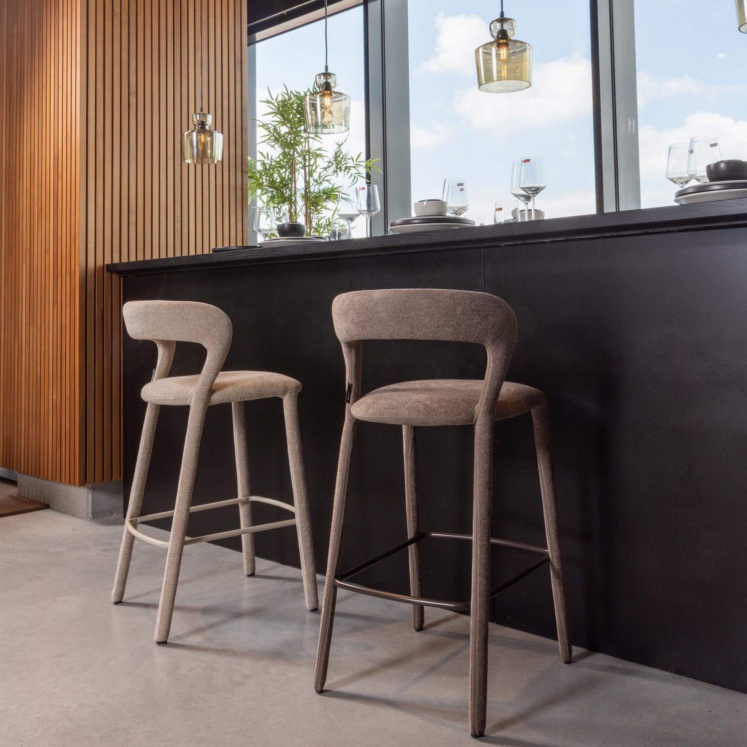 Noble bar stool Sand/ Taupe - Image 15